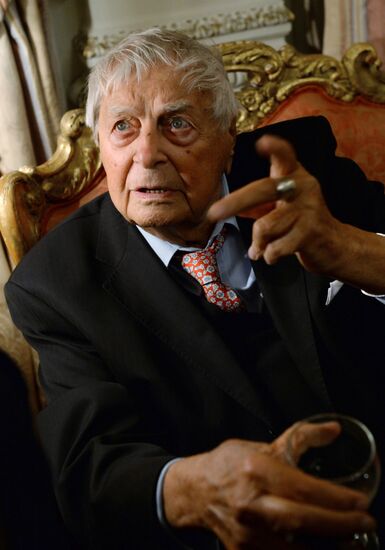 Награждение Орденом Почетного легиона В.Шадрина