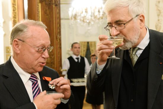 Награждение Орденом Почетного легиона В.Шадрина