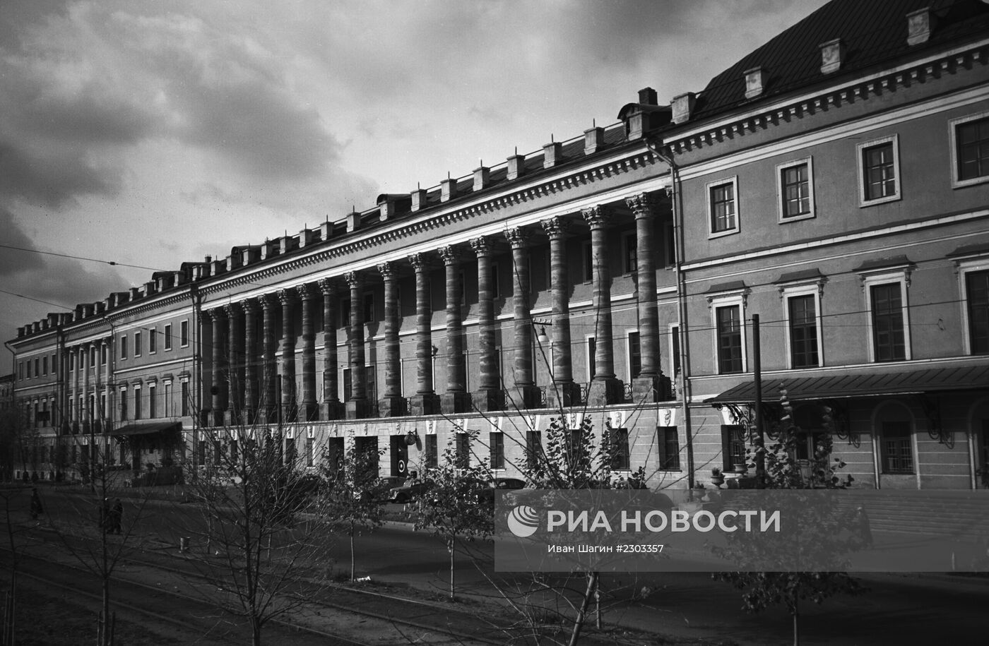 Екатерининский дворец в Москве