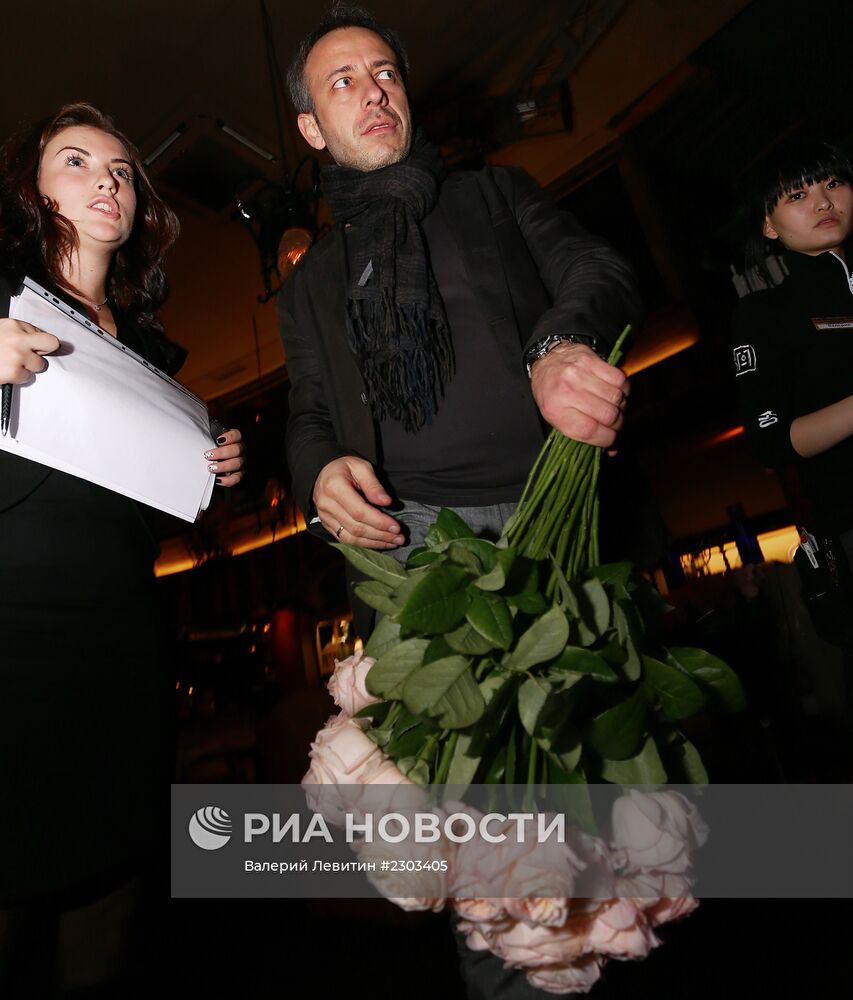 Премьера клипа Сати Казановой на песню "Дура"