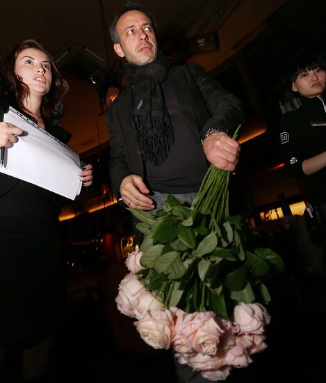 Премьера клипа Сати Казановой на песню "Дура"