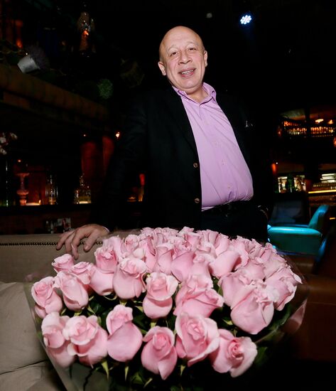 Премьера клипа Сати Казановой на песню "Дура"