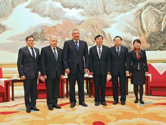 Визит заместителя председаталя правительства РФ Д.Рогозина в Китай