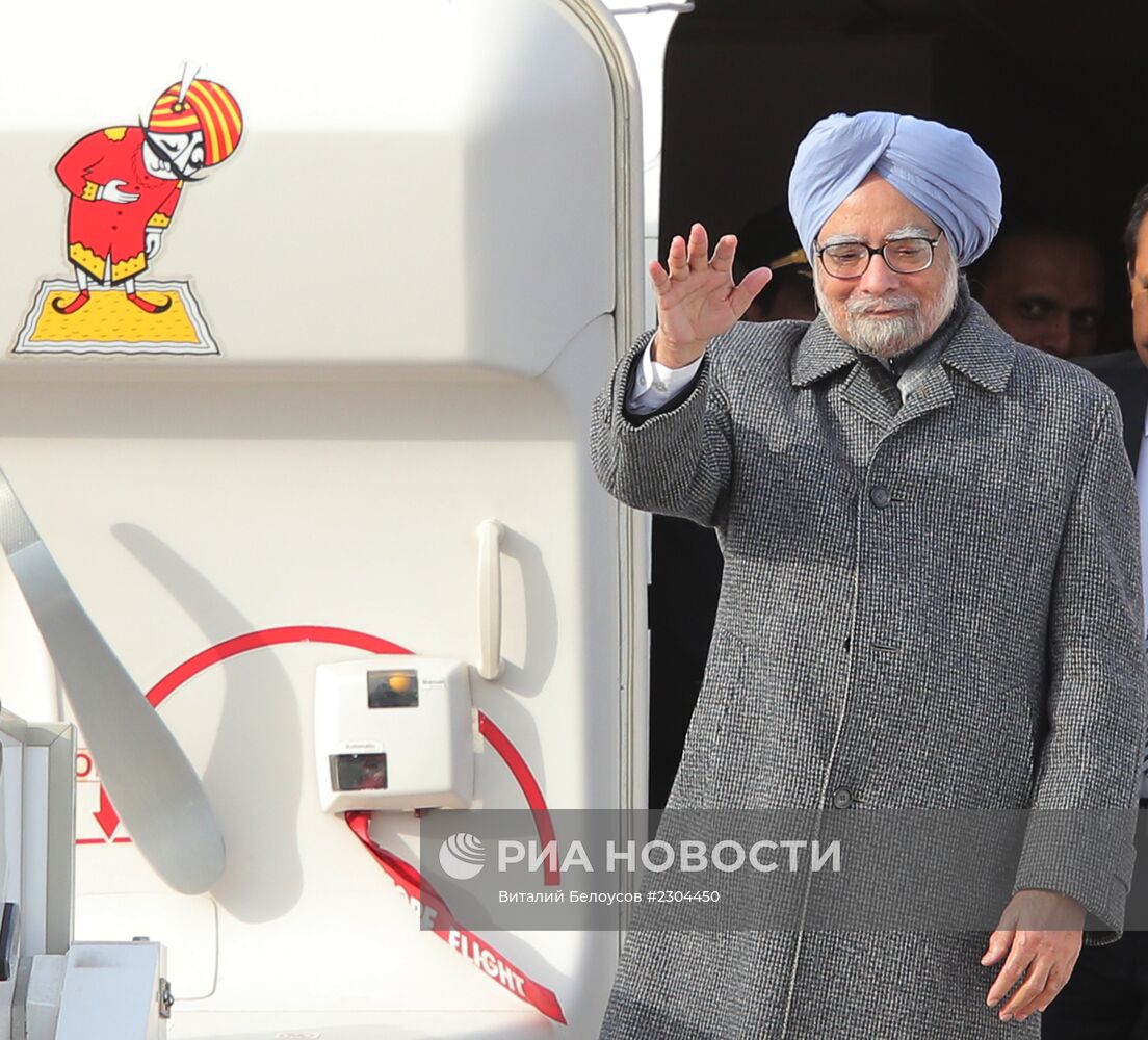 Премьер-министр Индии Манмохан Сингх прибыл с официальным визитом в Москву