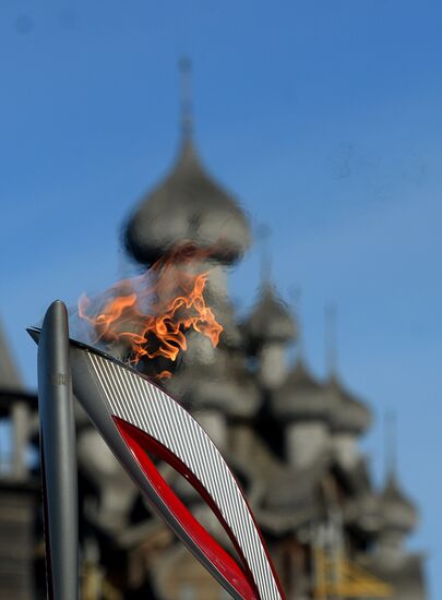 Эстафета Олимпийского огня. Музей-заповедник Кижи