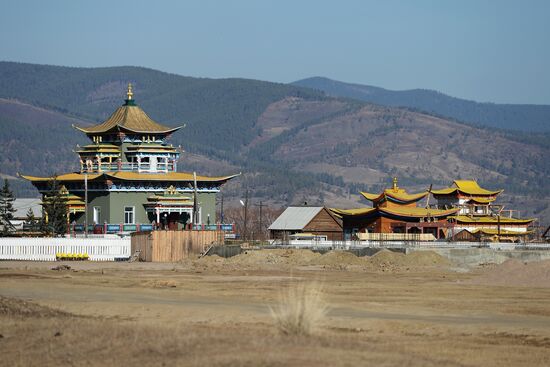 Буддийский монастырский комплекс Иволгинский дацан в Бурятии