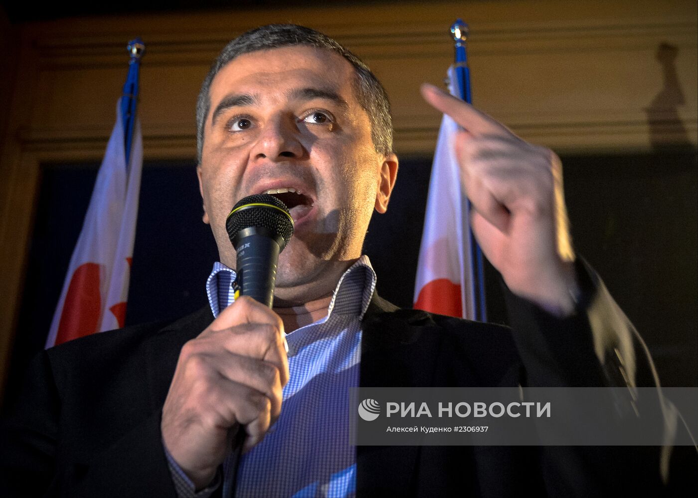 Встреча кандидата в президенты Грузии Давида Бакрадзе с избирателями