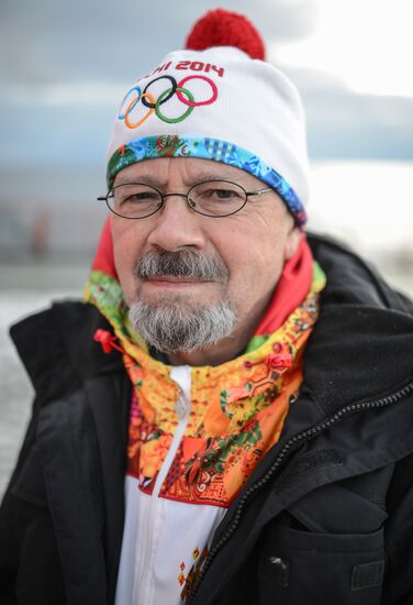 Участники Эстафеты Олимпийского огня на Северном полюсе