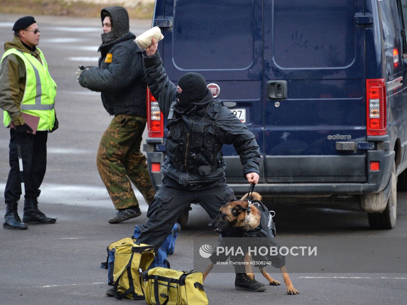 Демонстрационные показы в рамках выставки "Интерполитех-2013"