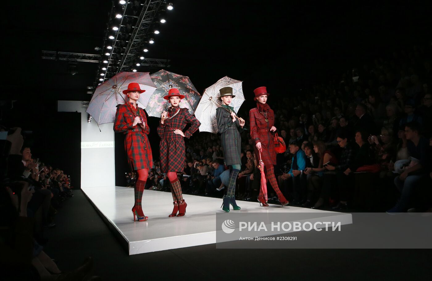 Mercedes-Benz Fashion Week. День первый