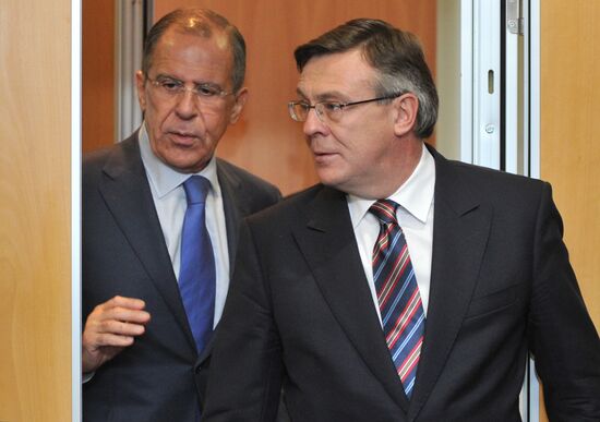 Встреча глав МИД России и Украины С.Лаврова и Л.Кожары