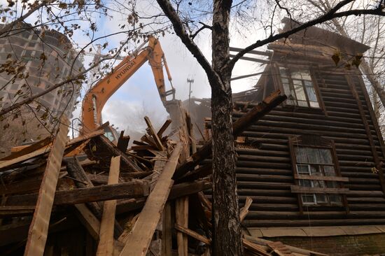 Снос ветхого жилья в Новосибирске