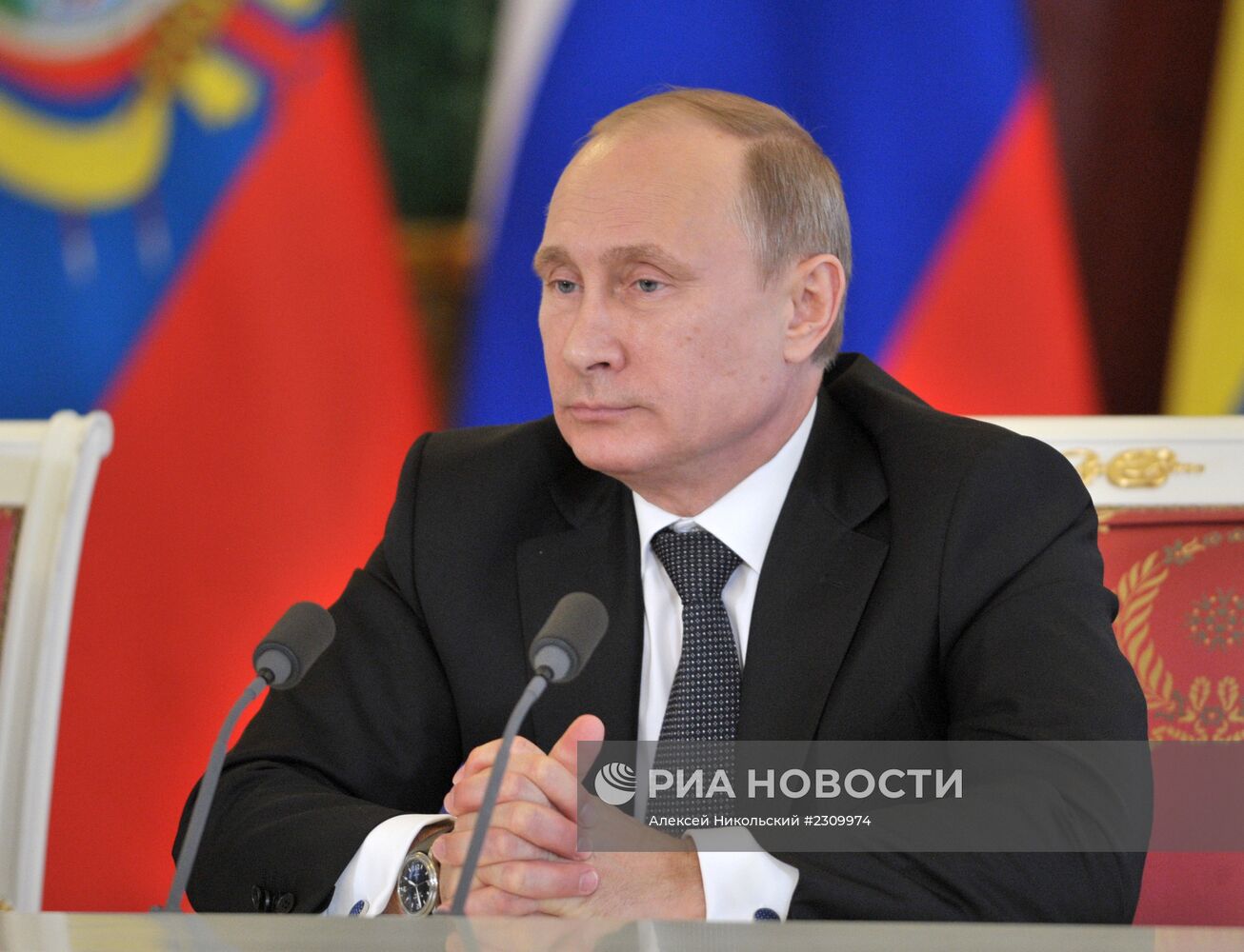 В.Путин провел переговоры с Р.Корреа в Кремле