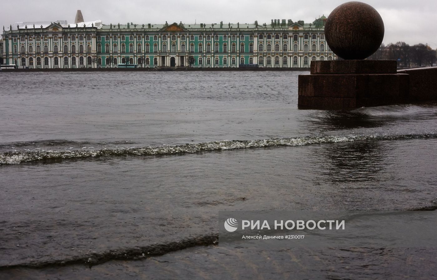 Шторм "Святой Иуда" в Санкт-Петербурге