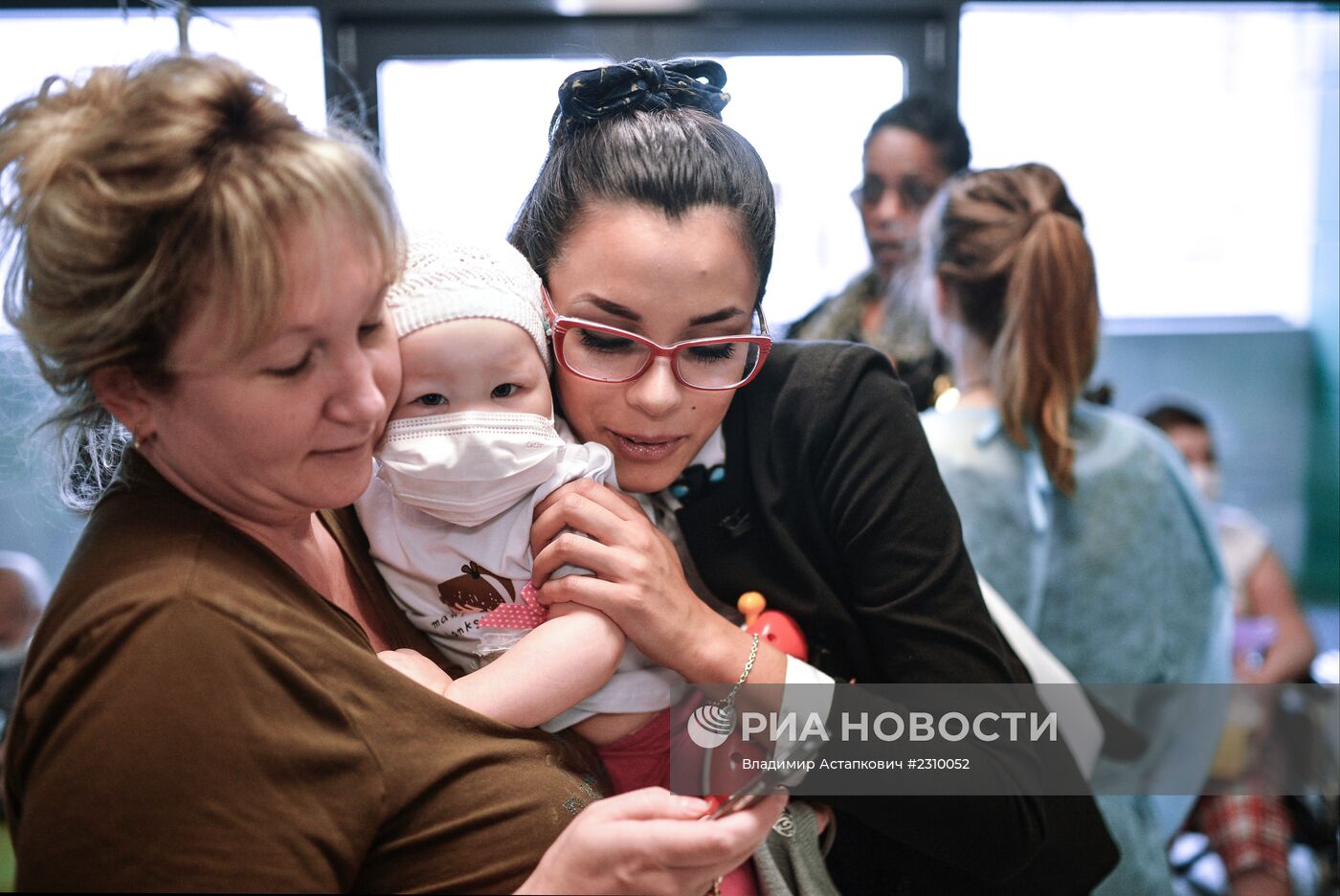 Посещение Федерального центра детской гематологии, онкологии и иммунологии участницами конкурса "Мисс Вселенная"