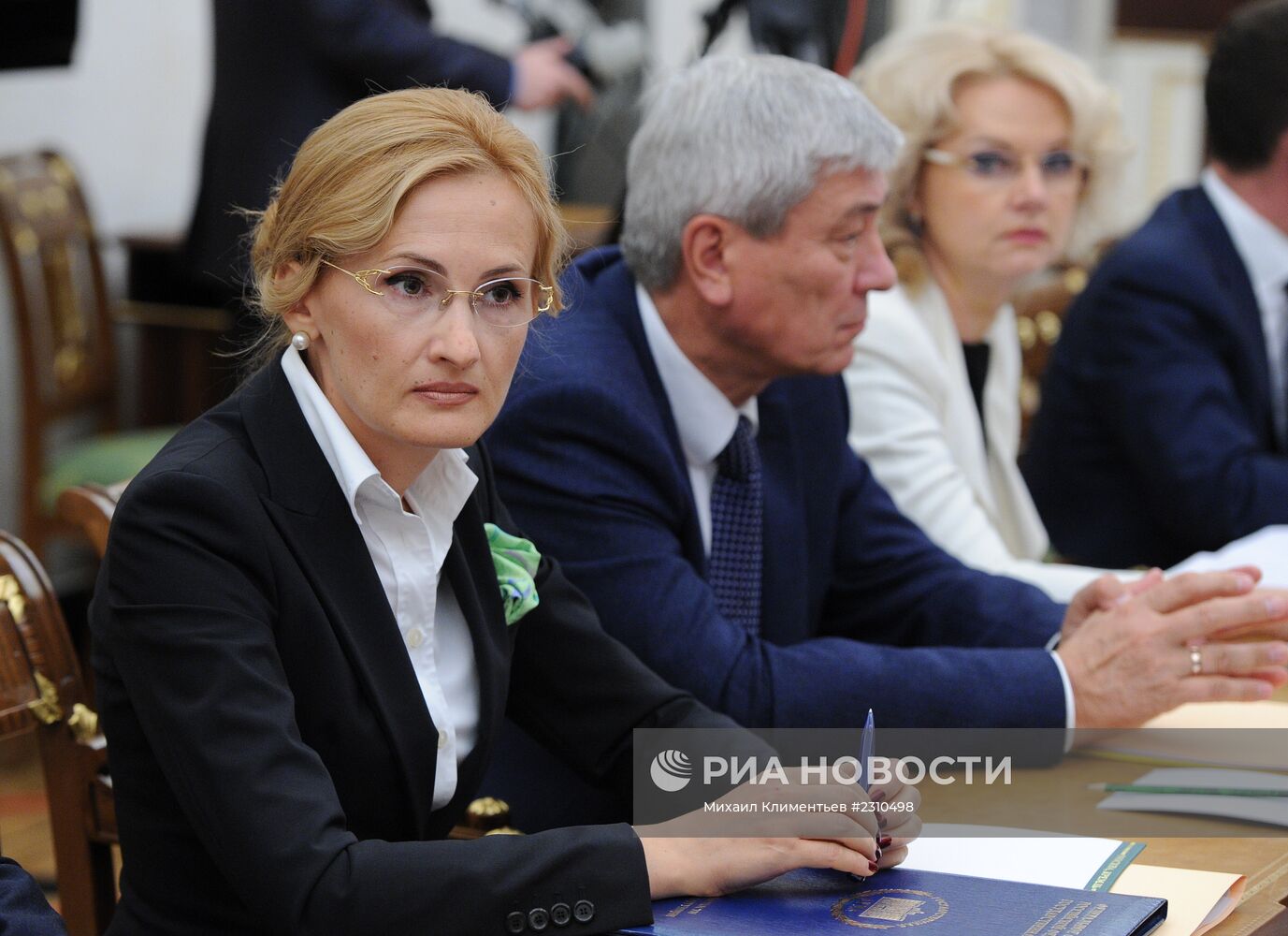В.Путин провел заседание Совета по противодействию коррупции
