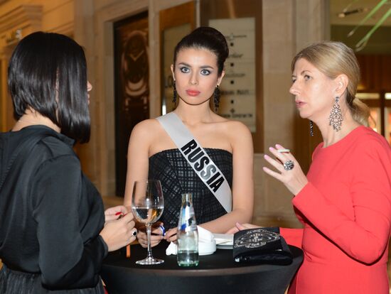 Благотворительный аукцион "Мисс Вселенная–2013"