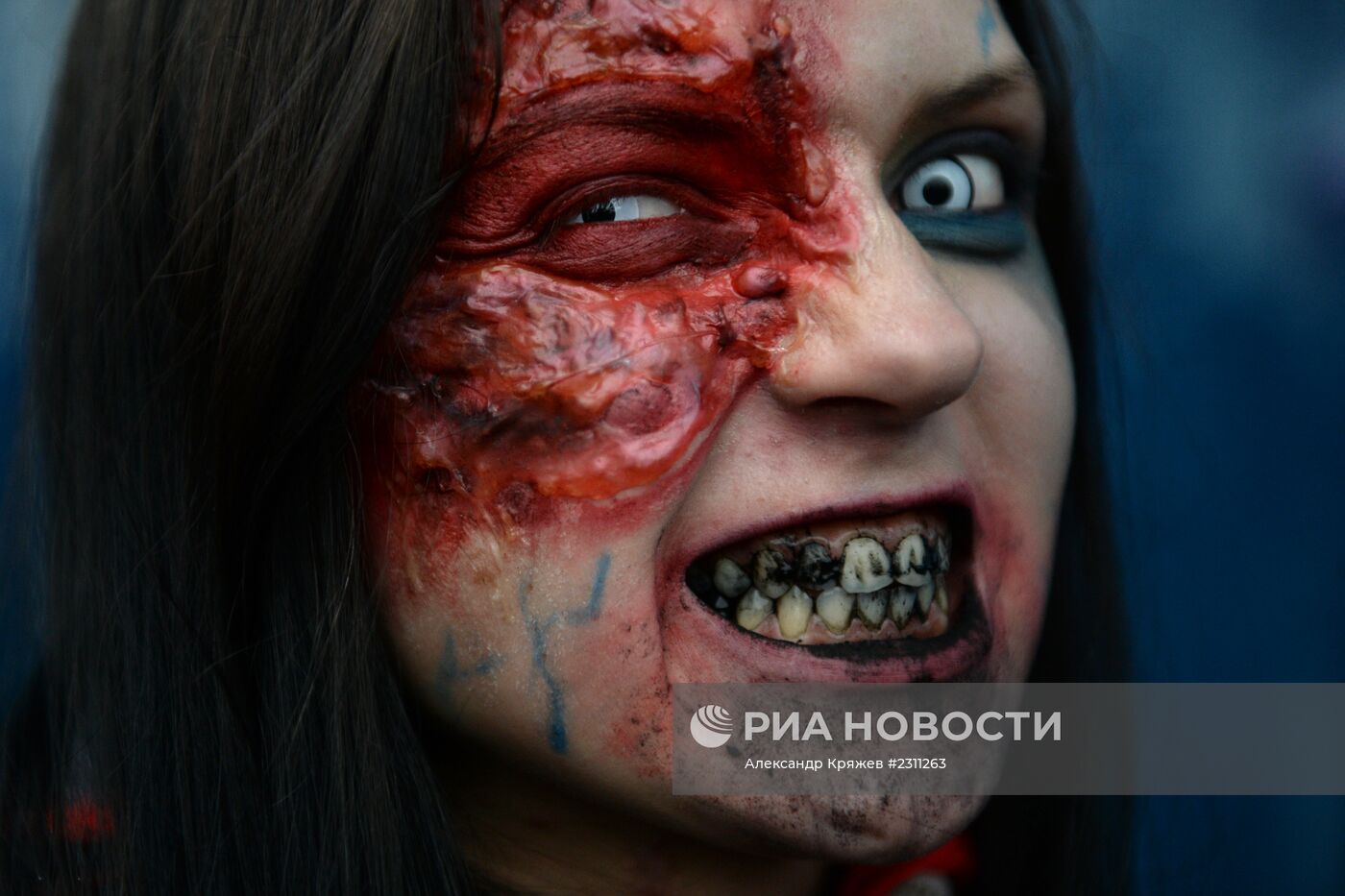 "Зомби-парад" в канун Хэллоуина в Новосибирске