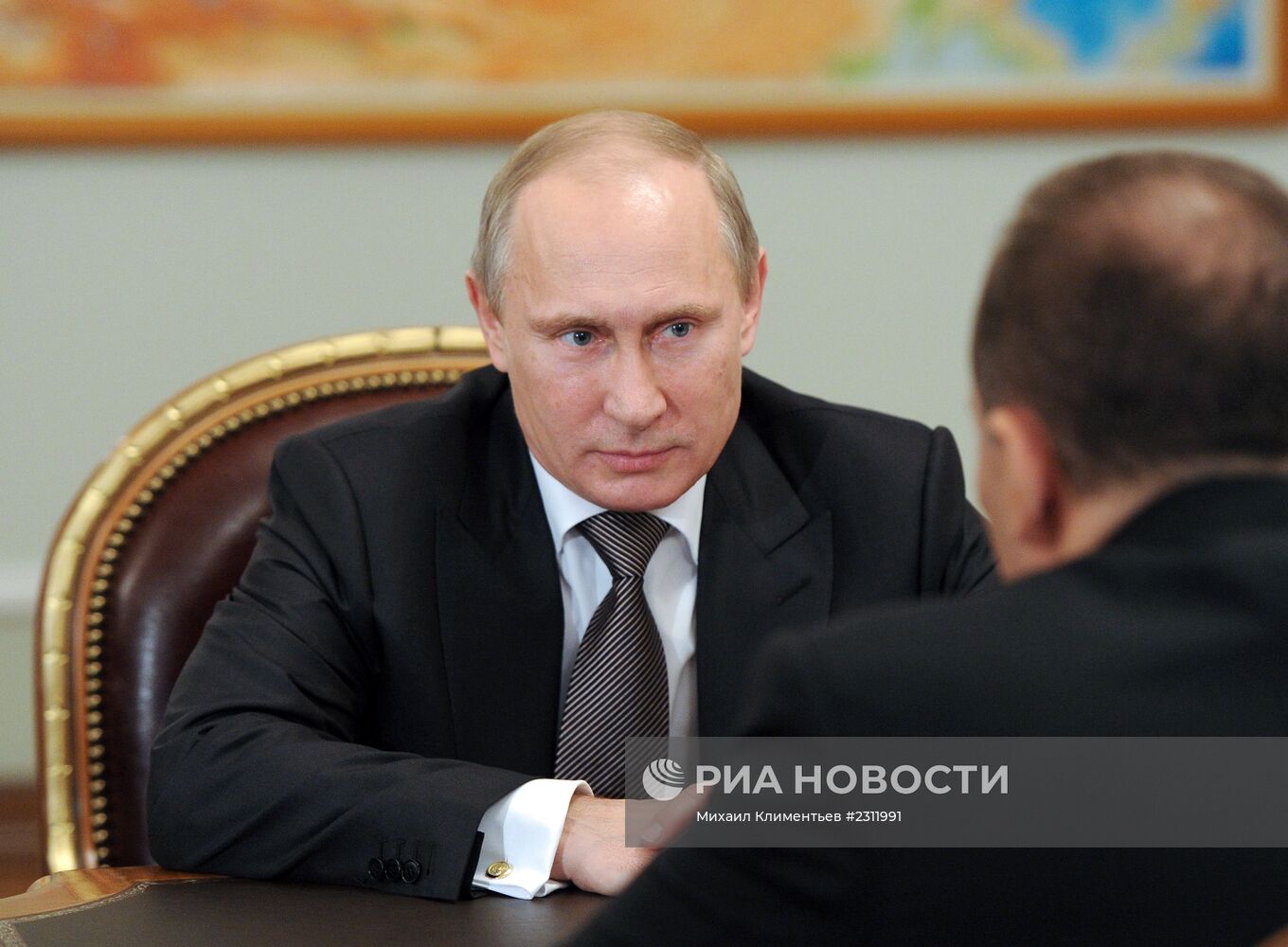 В.Путин встретился с М.Менем