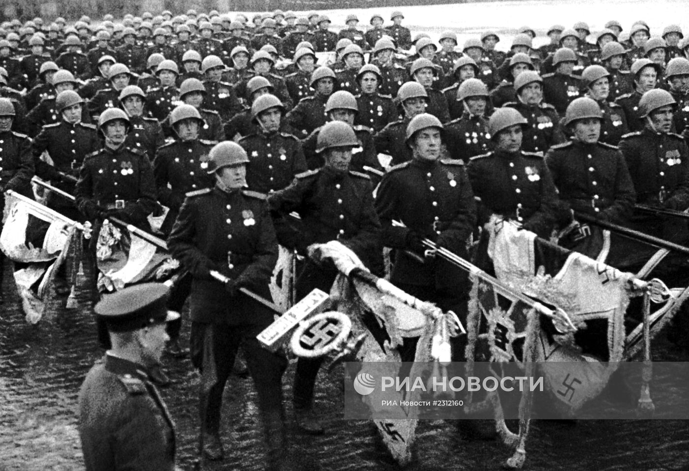 Кадр из фильма "Великая победа советского народа"