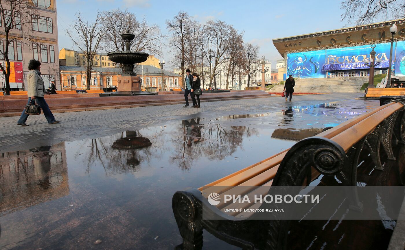 Теплая погода в Москве