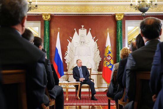 Встреча В.Путина с делегатами Всероссийского съезда муниципальных образований