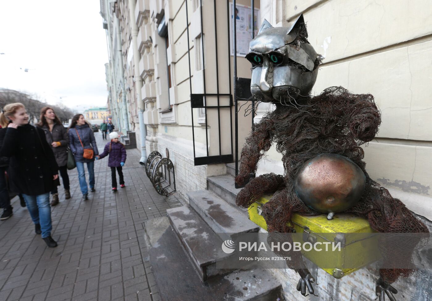 Кот-кафе "Республика кошек" в Санкт-Петербурге
