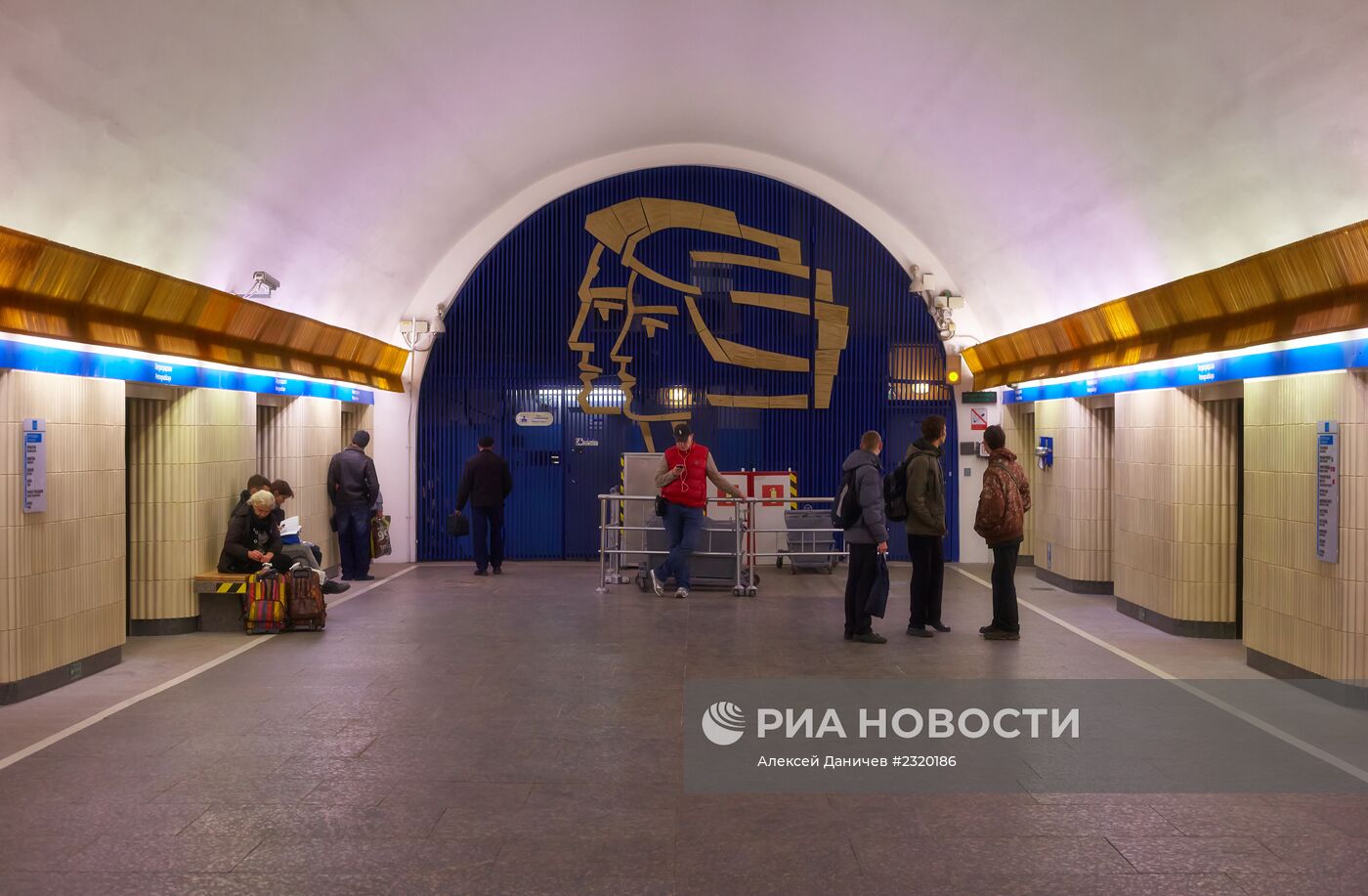 Открытие станции метро "Петроградская" после капитального ремонта