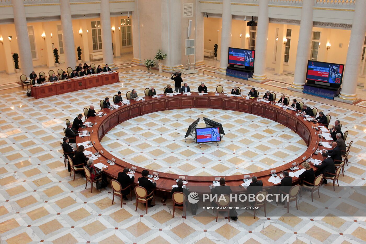 Санкт-Петербург готовится принять II-ой международный культурный форум