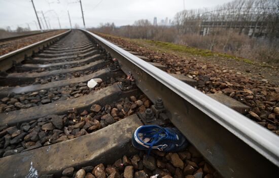 Электропоезд сбил людей на северо-западе Москвы