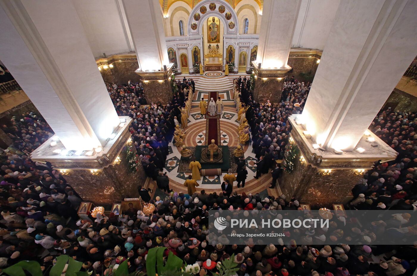 Патриарх Кирилл провел литургию в Кафедральном соборе Христа Спасителя в Калининграде