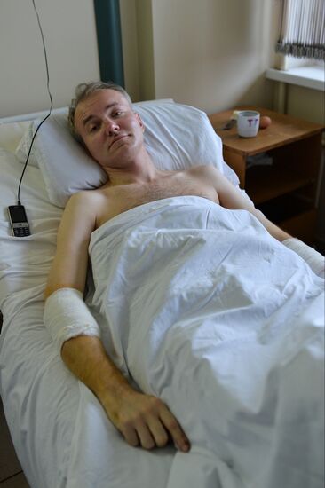 Экс-кандидат в мэры Астрахани Олег Шейн госпитализирован с ножевыми ранениями