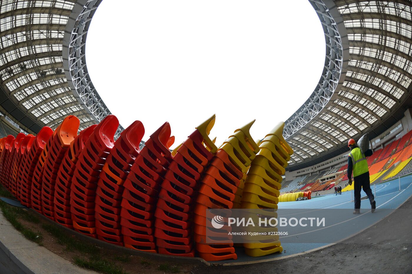 Реконструкция стадиона "Лужники" к ЧМ-2018 по футболу