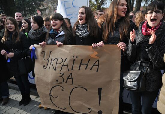 Студенческий митинг во Львове за вступление в ЕС