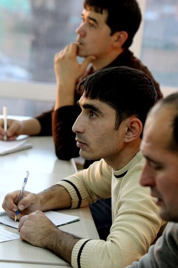 Обучение мигрантов русскому языку в Дальневосточном федеральном университете