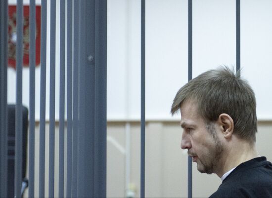 Рассмотрение вопроса о продлении ареста экс-мэру Ярославля Е. Урлашову