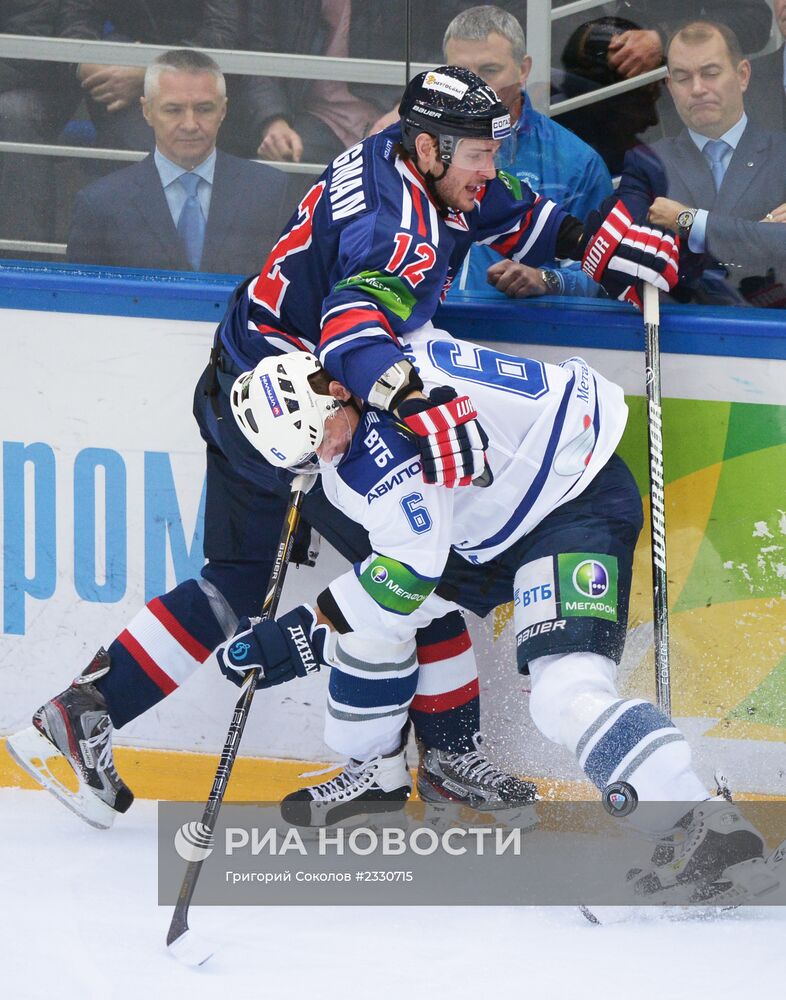 Хоккей. КХЛ. Матч "Торпедо" - "Динамо" (Москва)