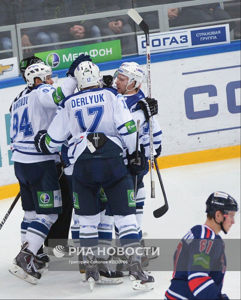 Хоккей. КХЛ. Матч "Торпедо" - "Динамо" (Москва)