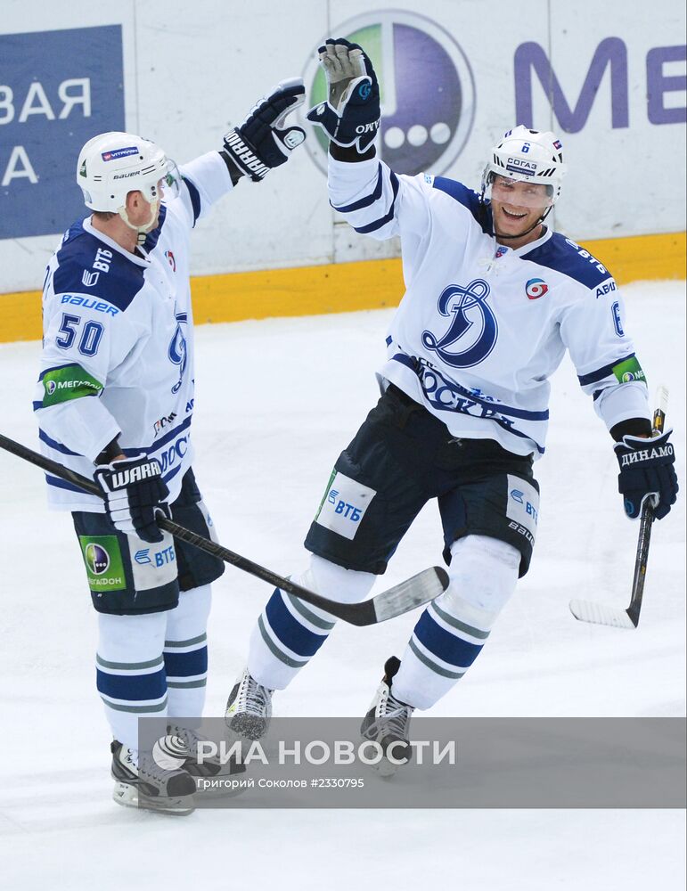 Хоккей. КХЛ. Матч "Торпедо" - "Динамо" (Москва)