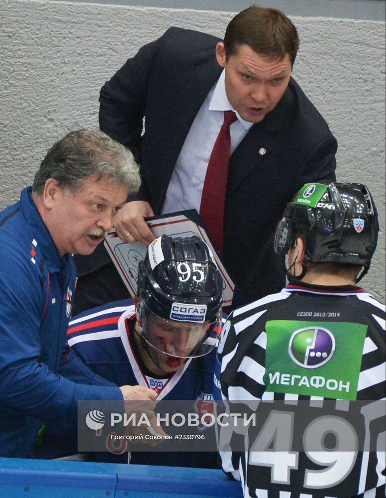 Хоккей. КХЛ. Матч "Торпедо" - "Динамо" (Москва)