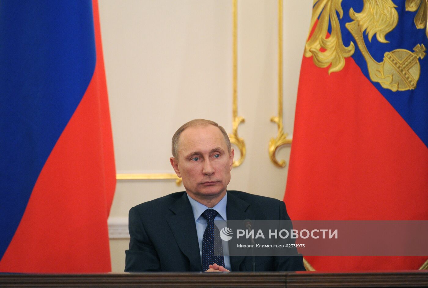 В.Путин провел заседание Экономического совета