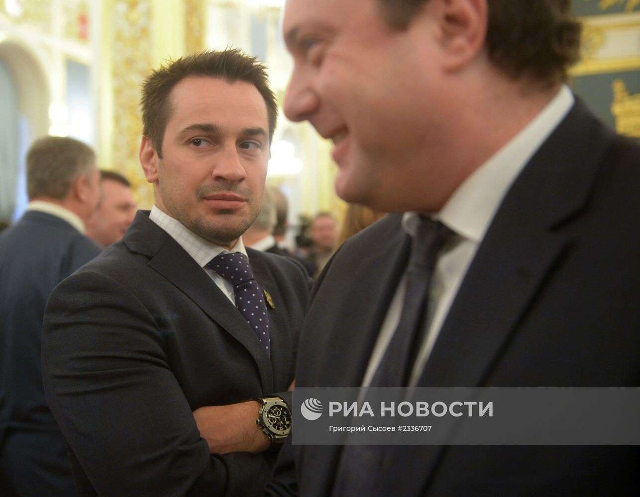 Обращение президента РФ В. Путина с ежегодным посланием к Федеральному собранию