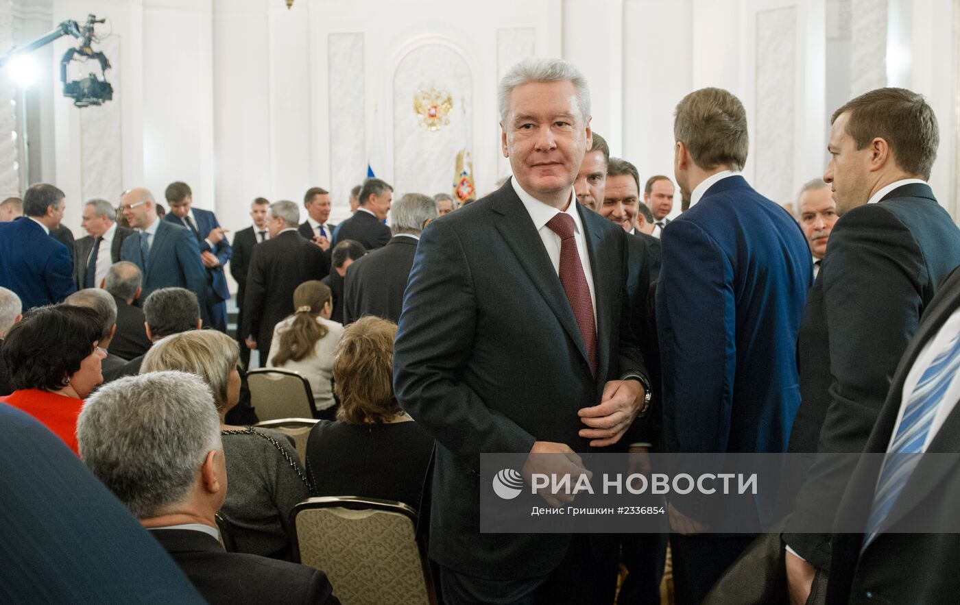 Обращение президента РФ В.Путина с ежегодным посланием к Федеральному собранию