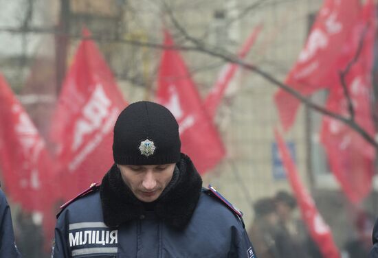 Лидеры трех оппозиционных партий передали свои требования генеральному прокурору Украины