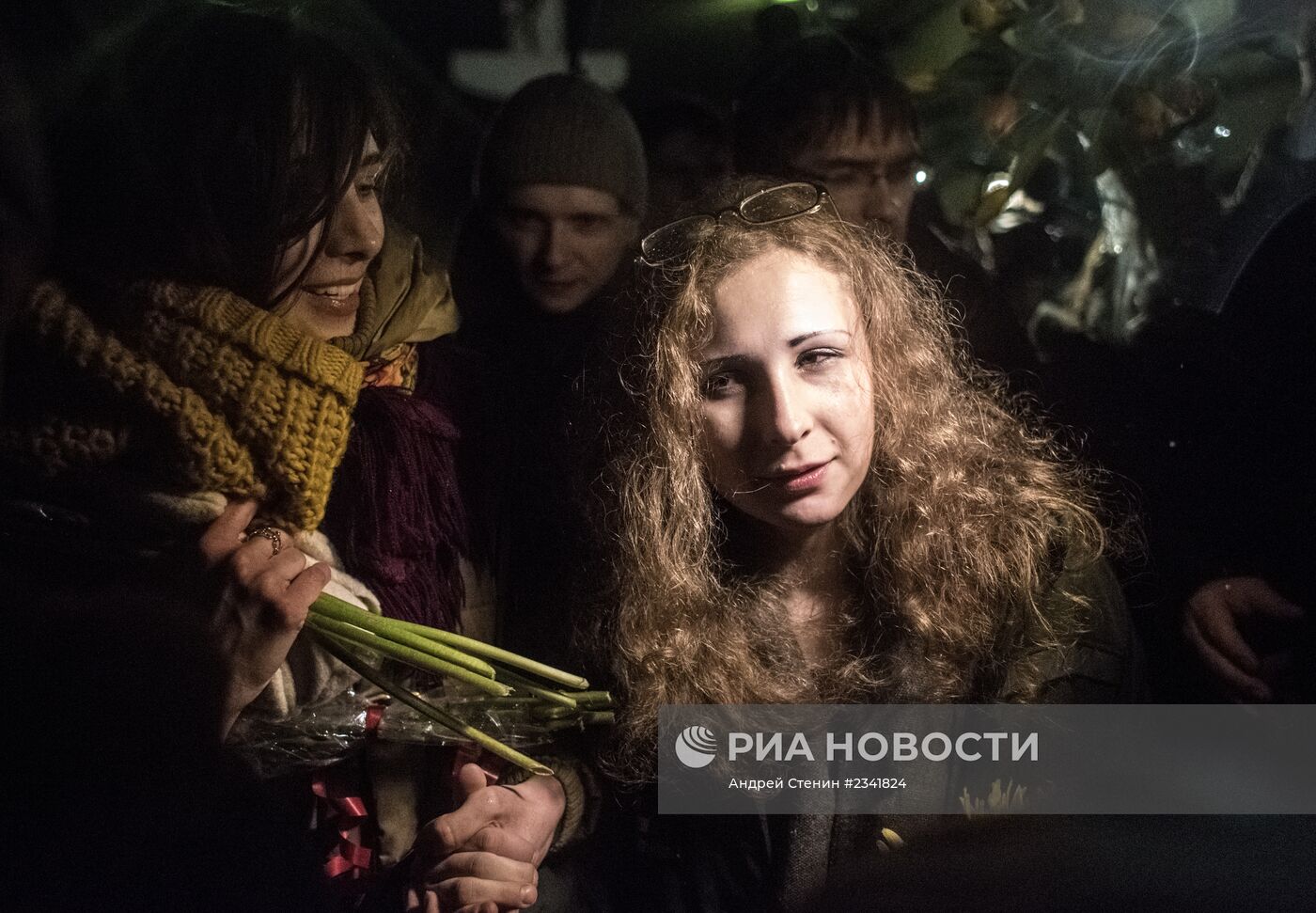 Освобожденная вокалистка Pussy Riot Мария Алехина приехала в Москву