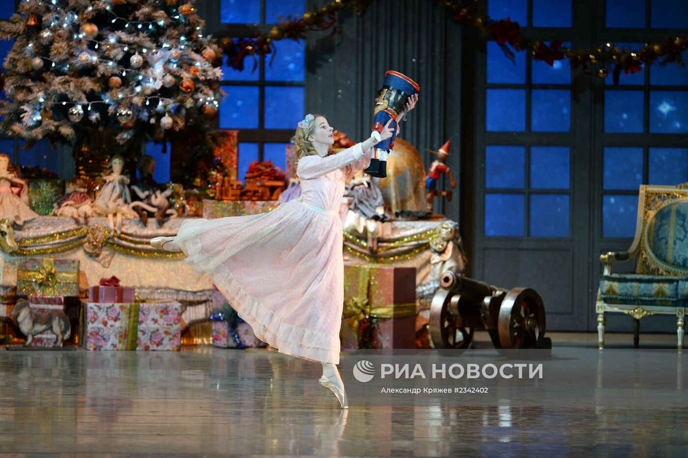 Премьера балета "Щелкунчик" в Новосибирском театре оперы и балета