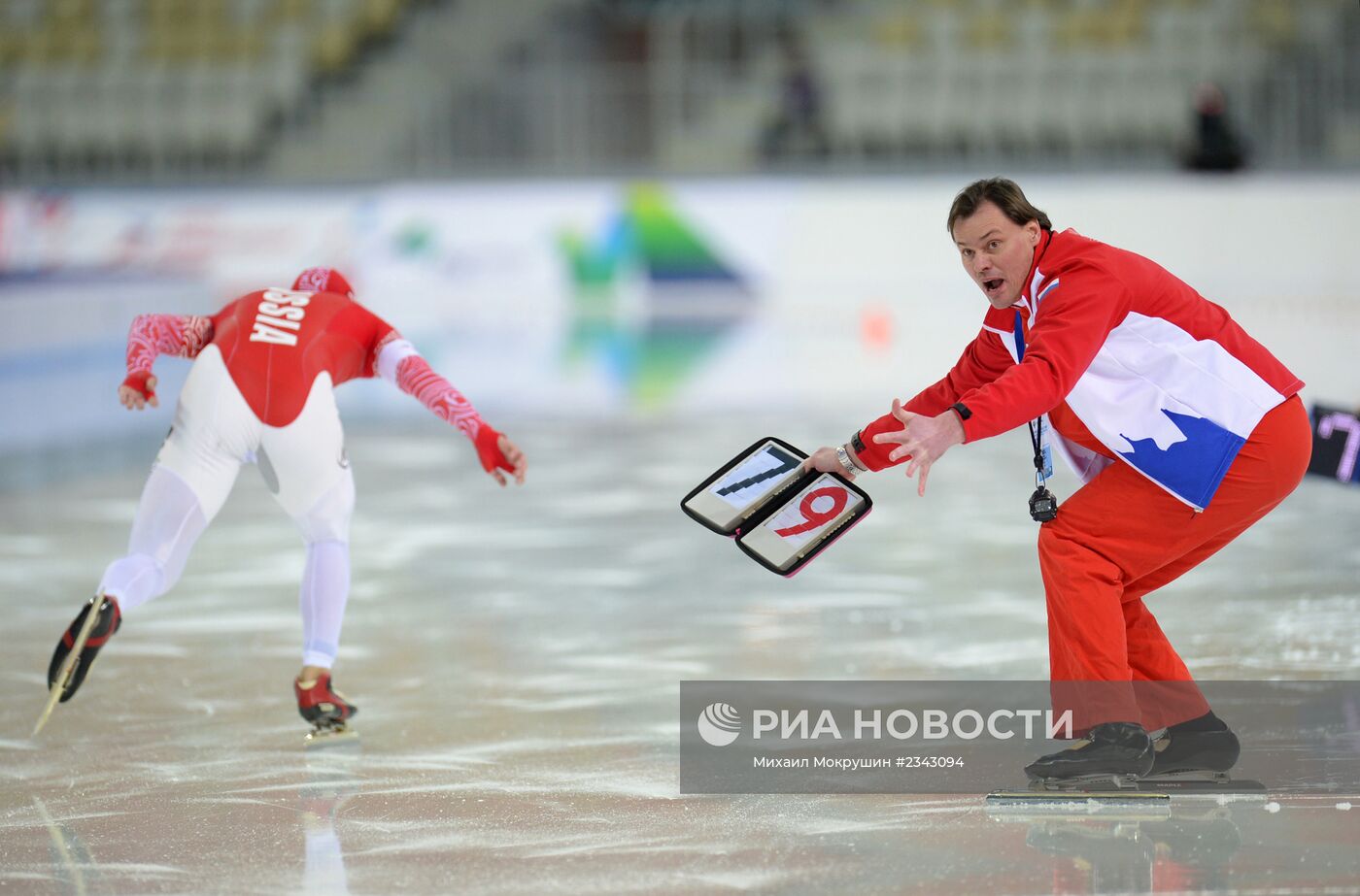 Конькобежный спорт. Чемпионат России. Первый день