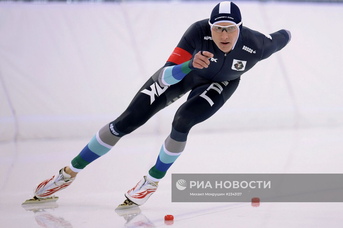 Конькобежный спорт. Чемпионат России. Первый день