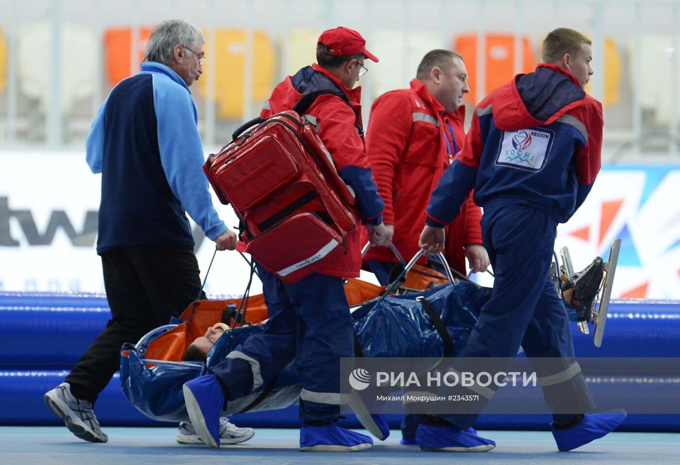 Конькобежный спорт. Чемпионат России. Второй день