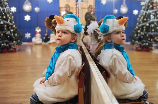 Новогодний утренник в детском доме в Великом Новгороде